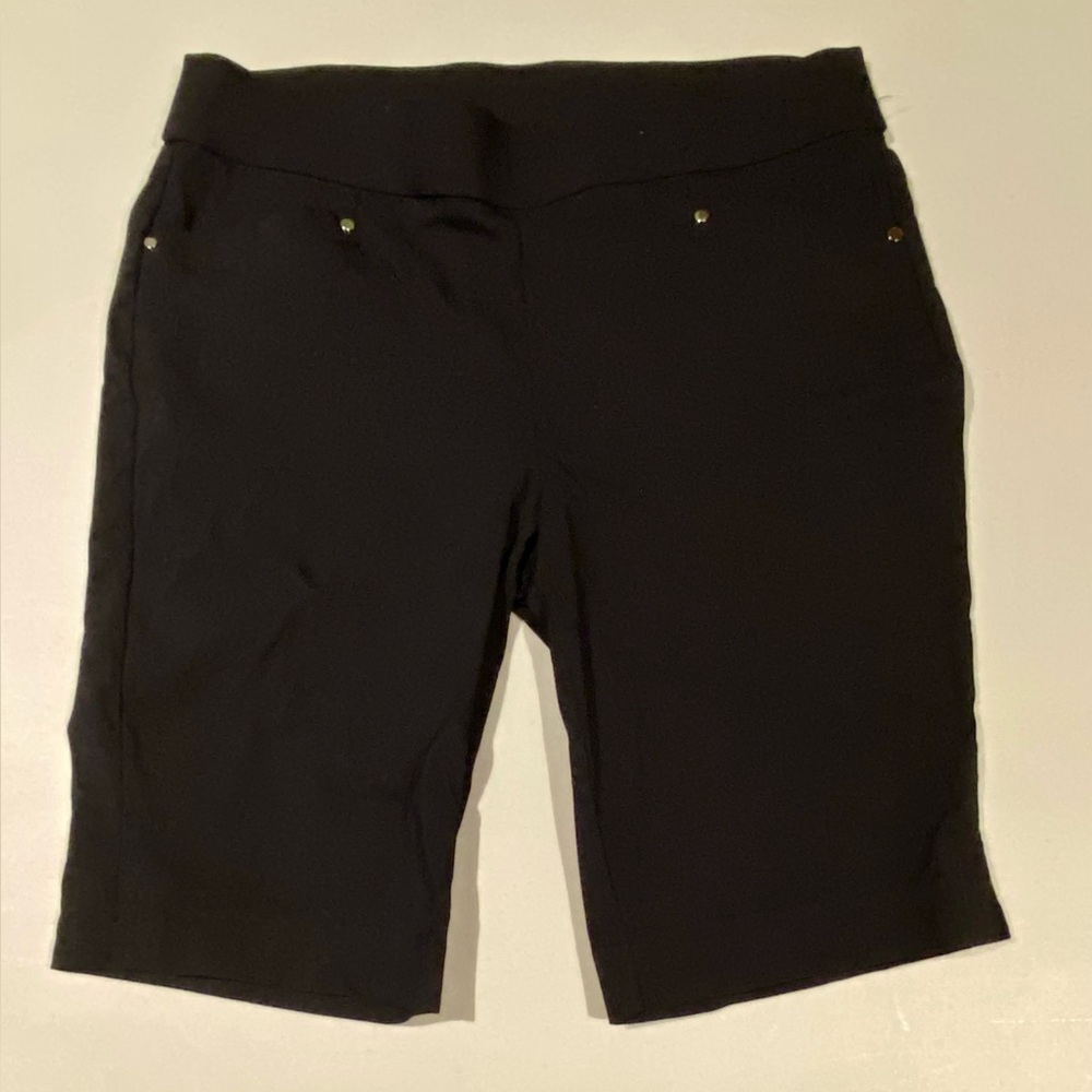 Briggs Black Stretch Pull-On Bermuda Shorts, size 6 - Picture 4 of 10